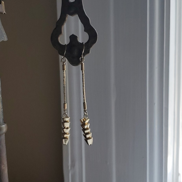 Bcbg  gold spike set - Picture 3 of 4